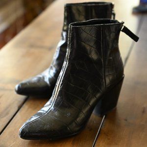 Dolce Vita Coltyn bootie